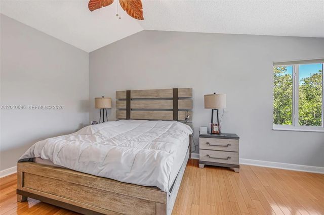 4 of 51 - 1065 Weeping Willow Way, Hollywood, FL