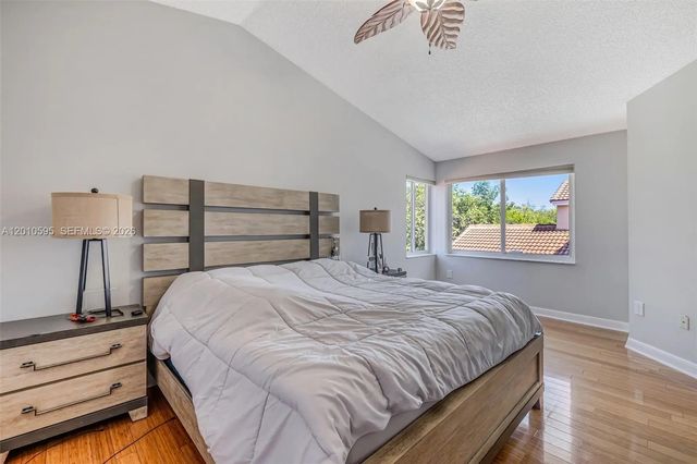 5 of 51 - 1065 Weeping Willow Way, Hollywood, FL
