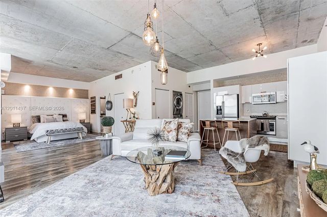 2 of 27 - 133 Ne 2nd Avenue #1208, Miami, FL