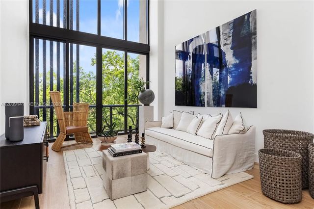 2 of 33 - 3034 Oak Avenue #lph3, Coconut Grove, FL