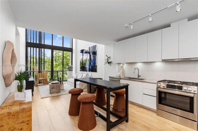 3 of 33 - 3034 Oak Avenue #lph3, Coconut Grove, FL