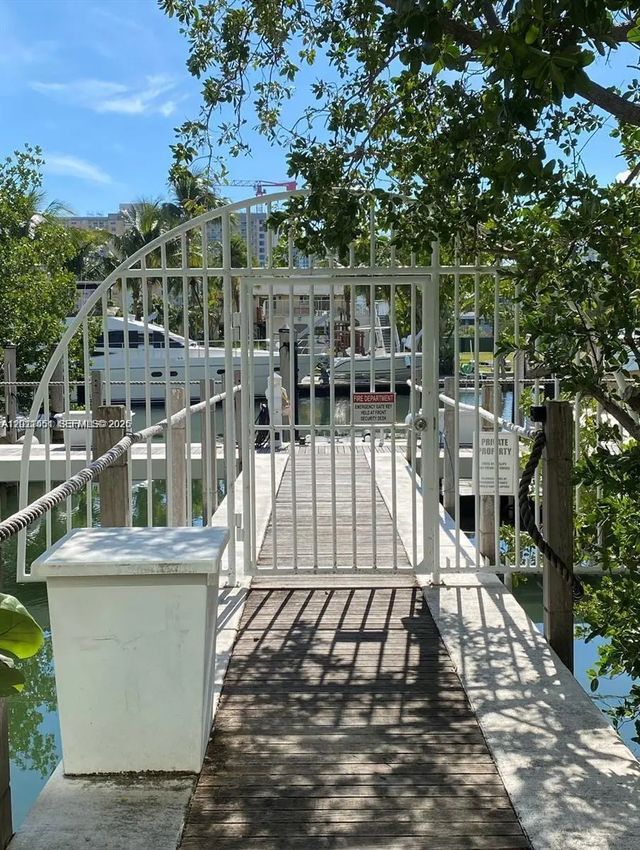 3 of 3 - 16400 Collins Avenue, Sunny Isles Beach, FL