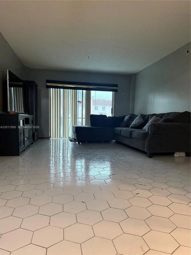 2 of 9 - 4176 Inverrary Drive #103, Lauderhill, FL