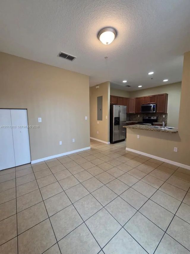 5 of 15 - 2851 W Prospect Road #404, Tamarac, FL