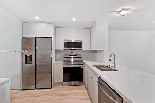 3750 Ne 170th Street #109, North Miami Beach