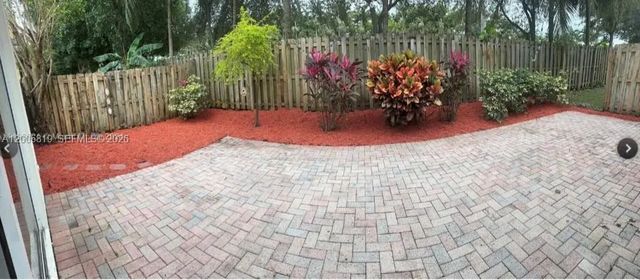 2 of 6 - 4268 Ne 9th Street, Homestead, FL