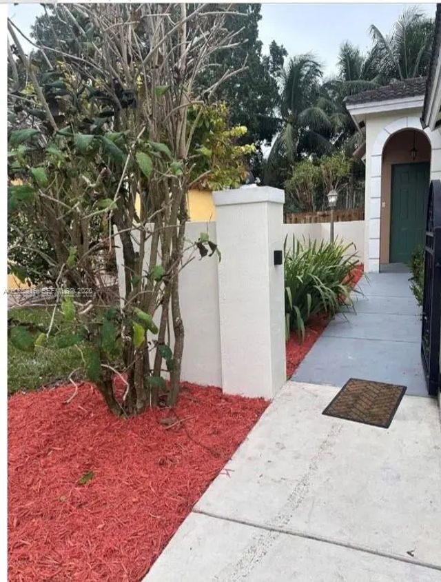 3 of 6 - 4268 Ne 9th Street, Homestead, FL