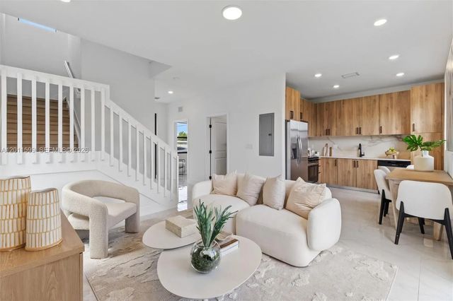 4 of 21 - 13365 Sw 265th Terrace, Homestead, FL