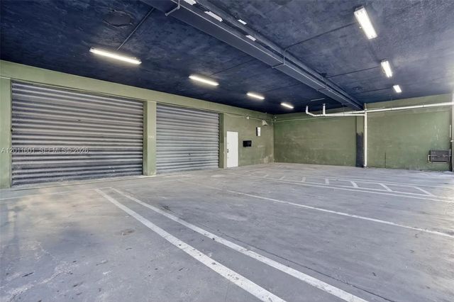 5 of 33 - 500 W Flagler Street, Miami, FL