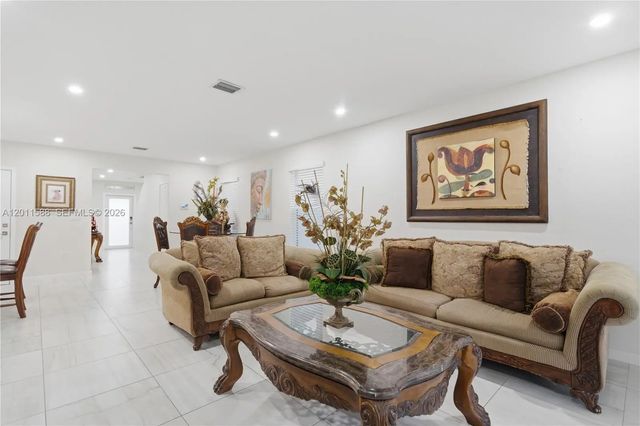 5 of 44 - 439 Ne 6th Place, Florida City, FL