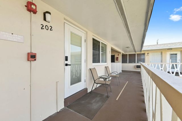 900 Atlantic Shores Boulevard #202, Hallandale Beach