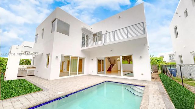 4 of 25 - 9980 Nw 74th Terrace, Doral, FL