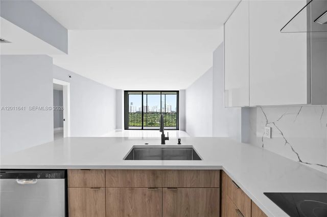 2 of 27 - 20335 W Country Club Drive #1905, Aventura, FL