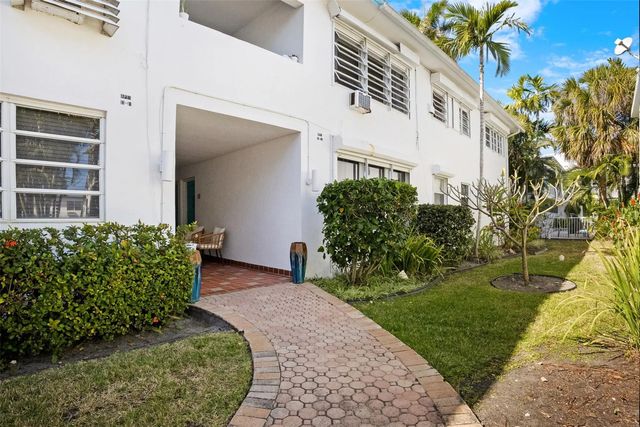 4 of 21 - 625 Orton Avenue #18, Fort Lauderdale, FL