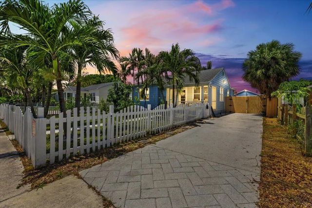 2 of 38 - 915 N K Street, Lake Worth Beach, FL