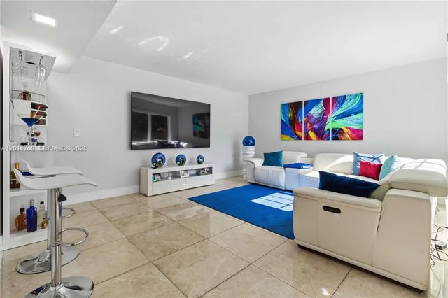 5 of 30 - 11880 Sw 19th Lane #165, Miami, FL