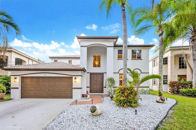 4394 Fox Ridge Drive, Weston