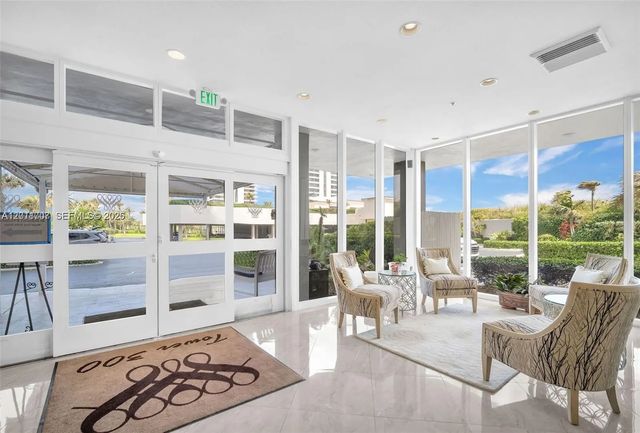 5 of 60 - 5510 N Ocean Drive #19b, Singer Island, FL