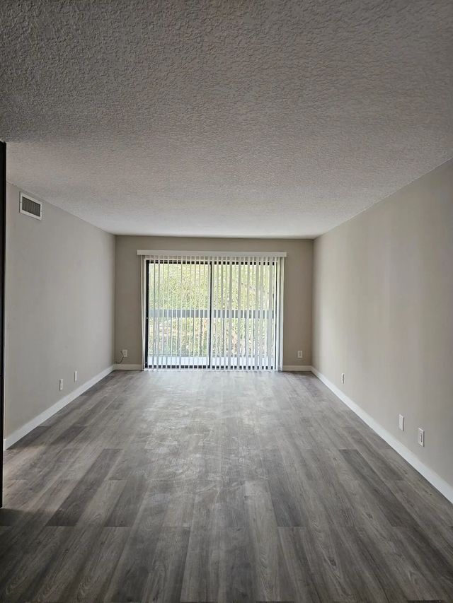 2 of 19 - 1850 N Congress Avenue #305, West Palm Beach, FL