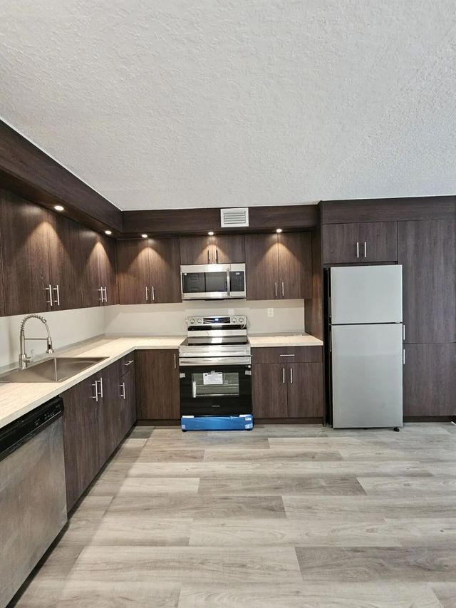 5 of 19 - 1850 N Congress Avenue #305, West Palm Beach, FL