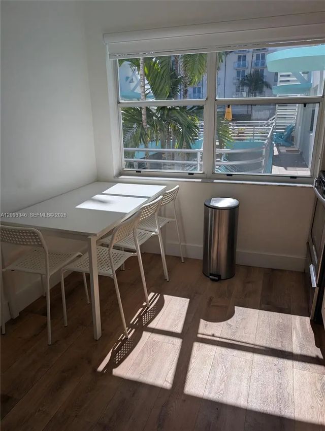 4 of 15 - 326 Wilson Street #201, Hollywood, FL