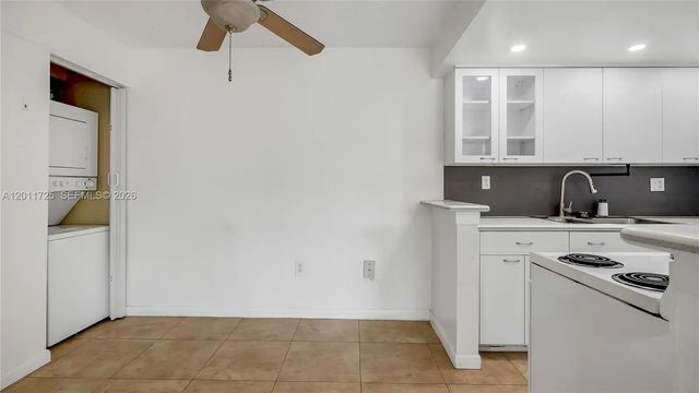 5 of 25 - 7200 Fairway Drive #h12, Miami Lakes, FL