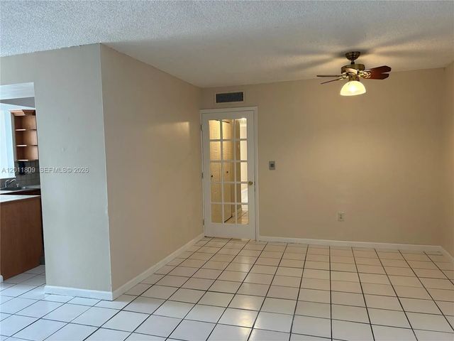 9411 Sw 4th Street #202, Miami
