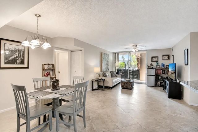 1000 Scotia Drive #204, Hypoluxo