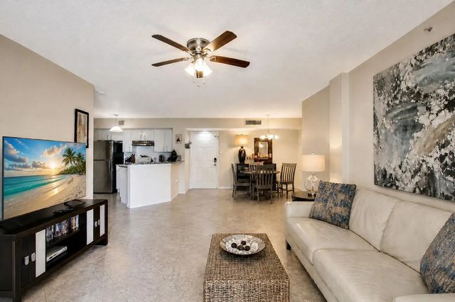 3 of 32 - 1000 Scotia Drive #204, Hypoluxo, FL