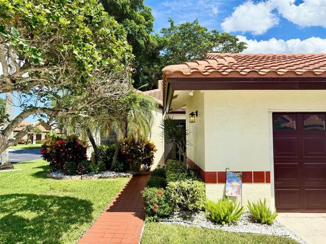 4 of 64 - 5462 Palm Springs Lane #a, Boynton Beach, FL
