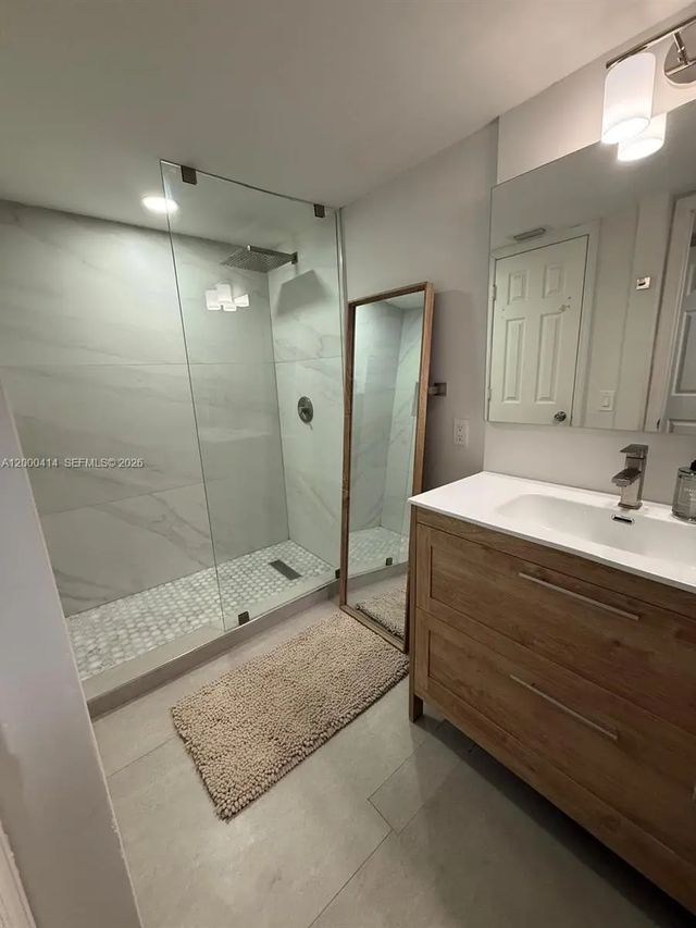 4 of 12 - 12105 Ne 11th Place #306, North Miami, FL