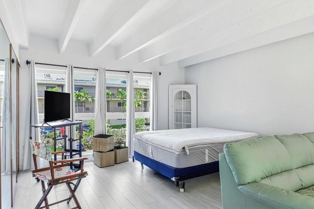 3 of 18 - 4001 S Ocean Boulevard #209, South Palm Beach, FL