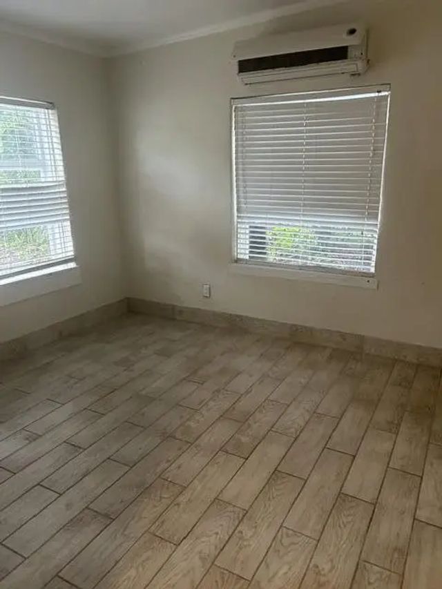 5 of 19 - 1839 Sw 23rd Street, Fort Lauderdale, FL