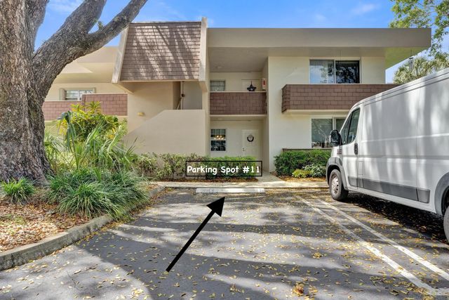 2 of 46 - 3621 Oaks Clubhouse Drive #101, Pompano Beach, FL