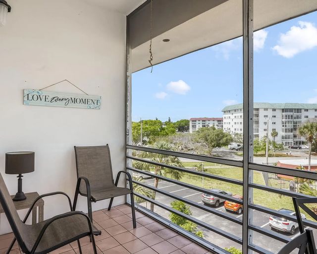 4770 Nw 21st Street #402, Lauderhill