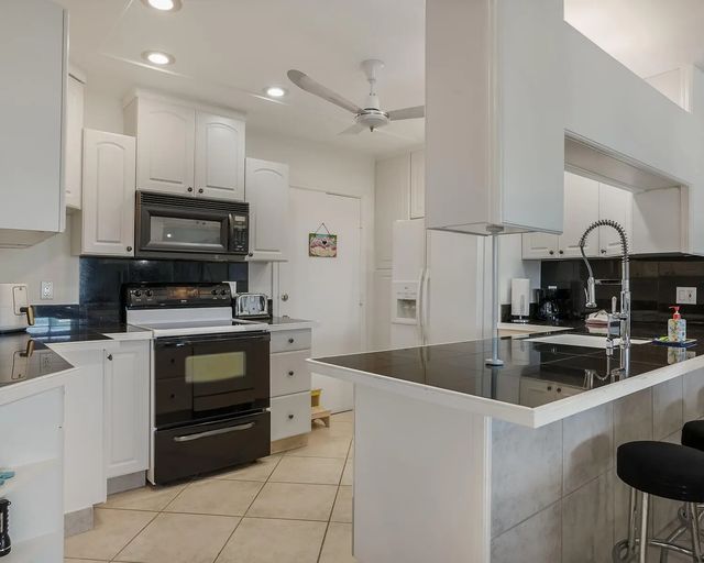 2 of 31 - 4770 Nw 21st Street #402, Lauderhill, FL