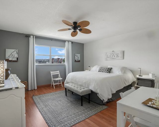 5 of 31 - 4770 Nw 21st Street #402, Lauderhill, FL