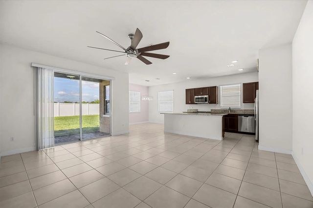 4 of 36 - 8095 Nw Greenbank Circle, Port St. Lucie, FL