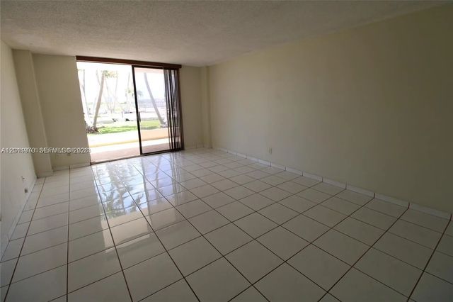 4 of 7 - 13499 Biscayne Boulevard #404, North Miami, FL