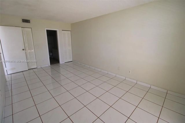 5 of 7 - 13499 Biscayne Boulevard #404, North Miami, FL