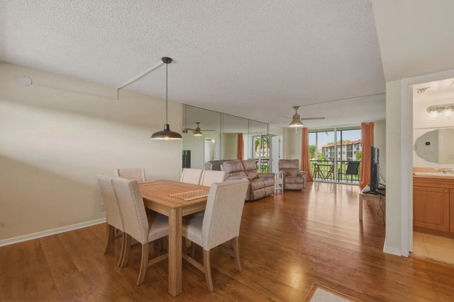 9720 S Hollybrook Lake Drive #205, Pembroke Pines