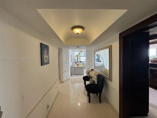 4 of 23 - 1912 S Ocean Drive #3d, Hallandale Beach, FL