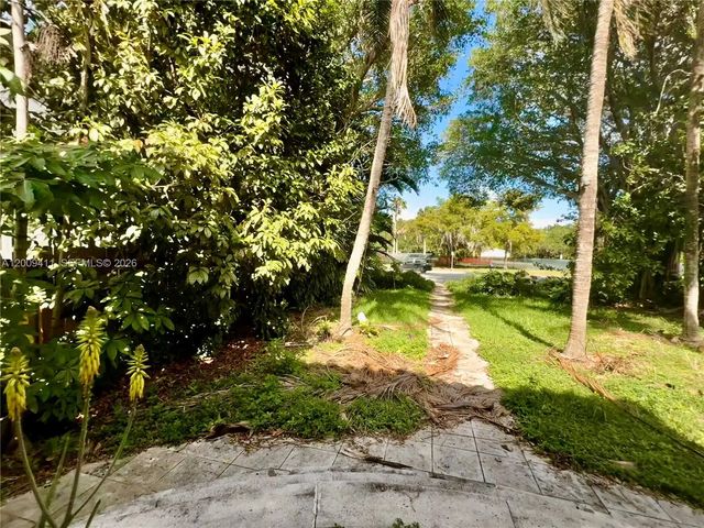 5 of 5 - 8740 Ne 2nd Avenue #8740, El Portal, FL