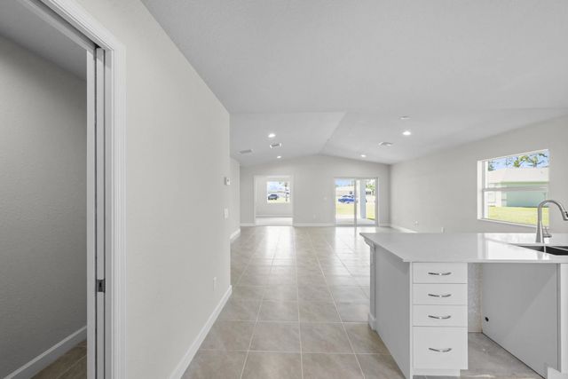5 of 11 - 2 Las Casitas Court, Fort Pierce, FL