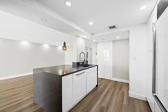 4 of 45 - 600 Parkview Drive #1029, Hallandale Beach, FL