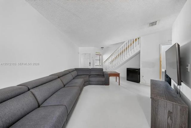 4 of 30 - 2334 Se 24th Avenue #2334, Homestead, FL