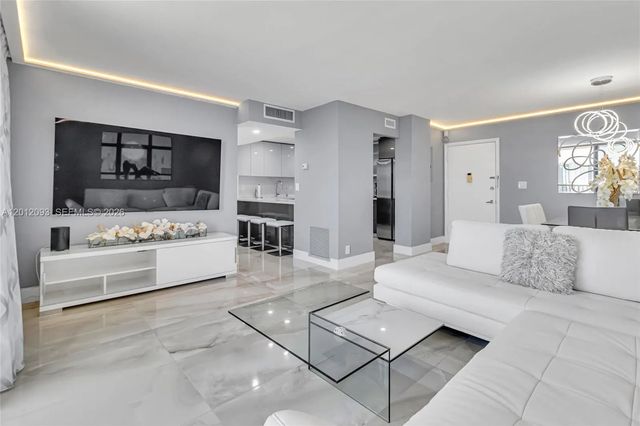 5 of 36 - 3161 S Ocean Drive #1107, Hallandale Beach, FL