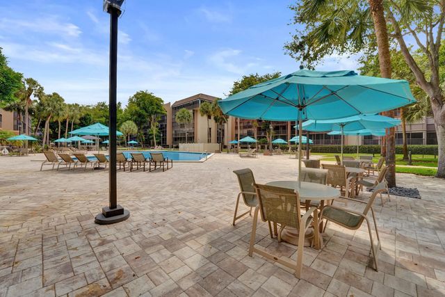 5 of 82 - 2802 N 46th Avenue #b620, Hollywood, FL