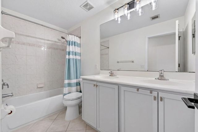 5 of 41 - 5951 Manchester Way, Tamarac, FL