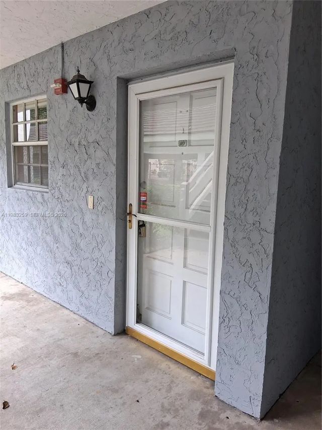 7556 Stirling Road #123, Davie
